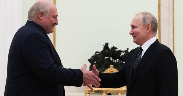Putin və Lukaşenko Kremldə danışıqlar aparıb 3 image-1388371