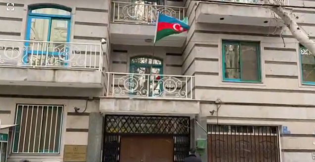 İrandakı səfirliyimizə hücumun yayımlanmayan görüntüləri - VİDEO 1 image-1683143375_c1627235c5df710501e1bb719fdb2685