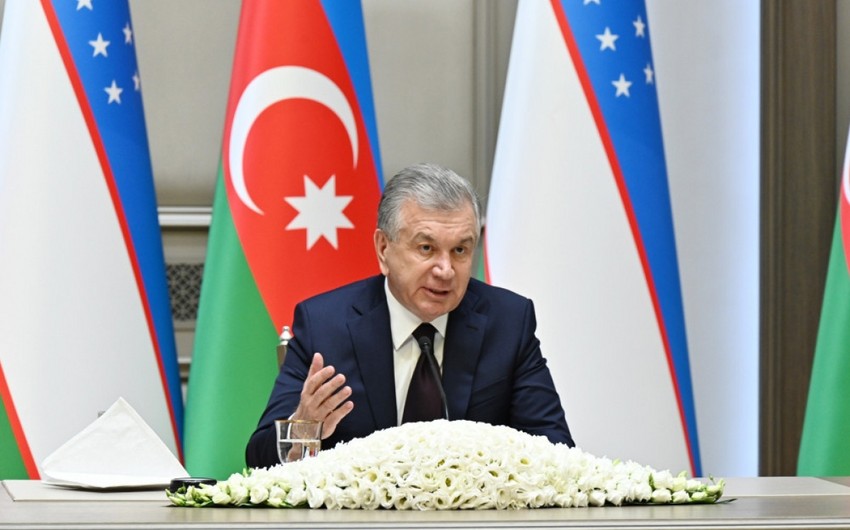 Özbəkistan Prezidenti şəhidlərin xatirəsini ehtiramla yad edib