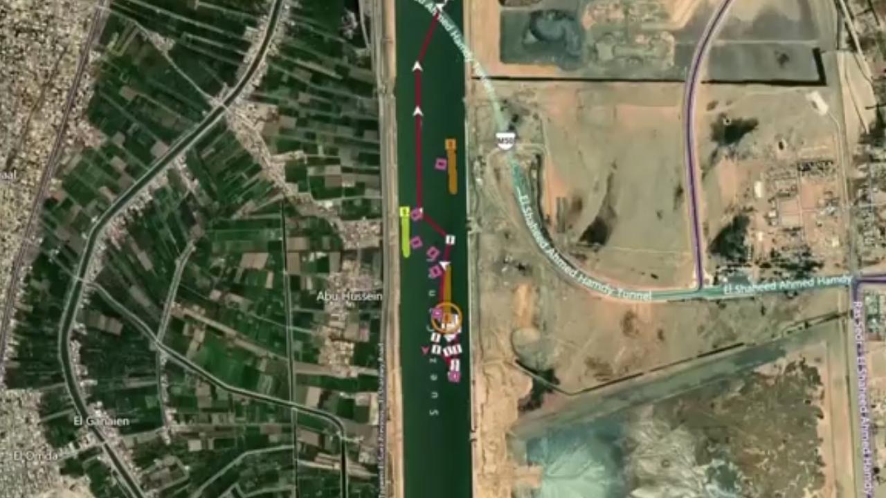 Süveyş kanalında 2 tanker toqquşub