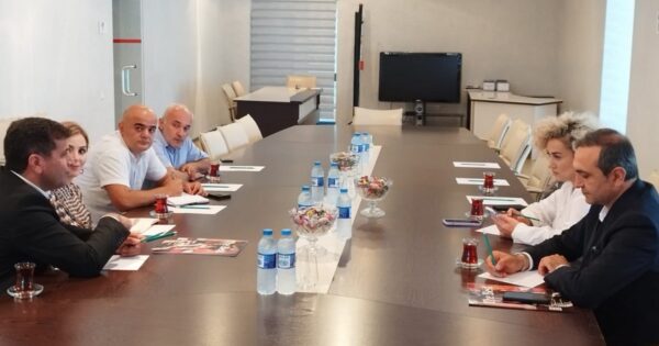 Xarici media nümayəndələri Mətbuat Şurasında olublar 12 image-xarici-media-numayendeleri