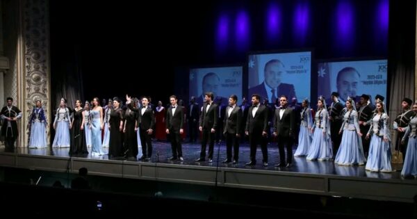 image-azerbaycan-dovlet-akademik-musiqili-teatri