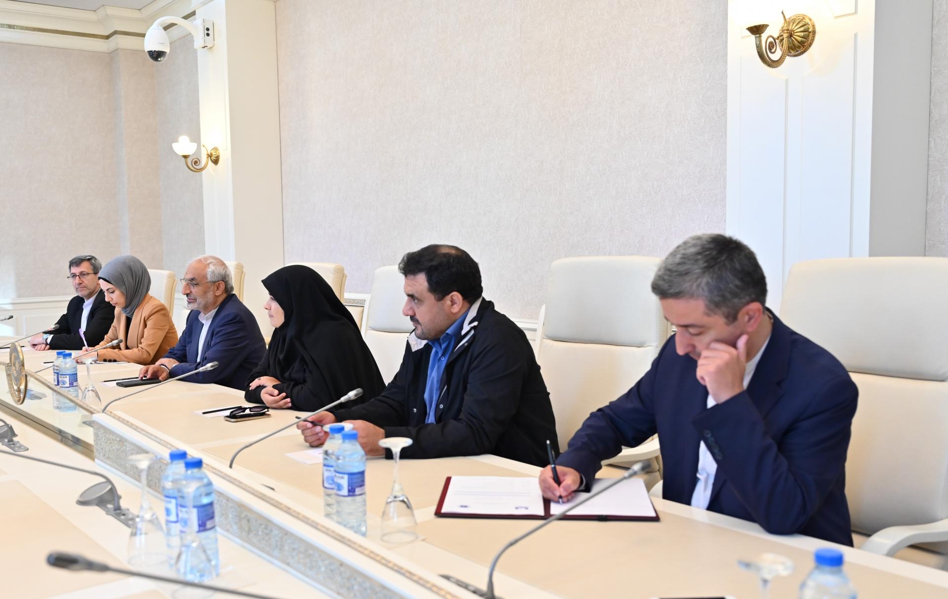 image-azerbaycan-ve-iran-parlamentleri2