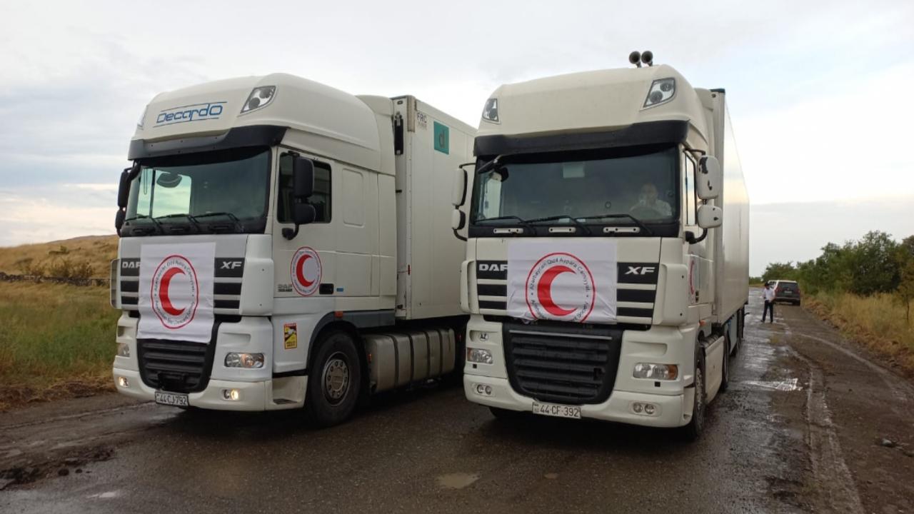Azərbaycan Qarabağ ermənilərinə 4 TIR humanitar yardım göndərdi
