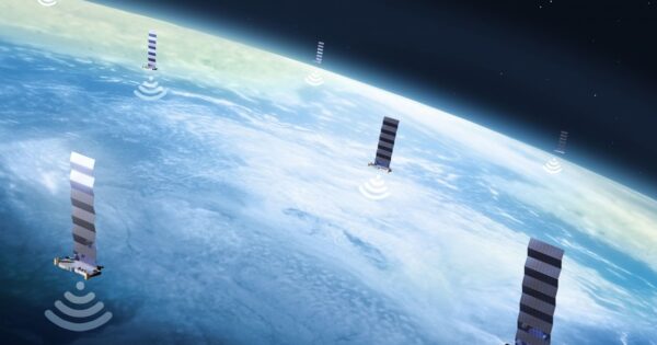 “SpaceX” növbəti “Starlink” internet peyklərini orbitə çıxarıb 2 image-starlink