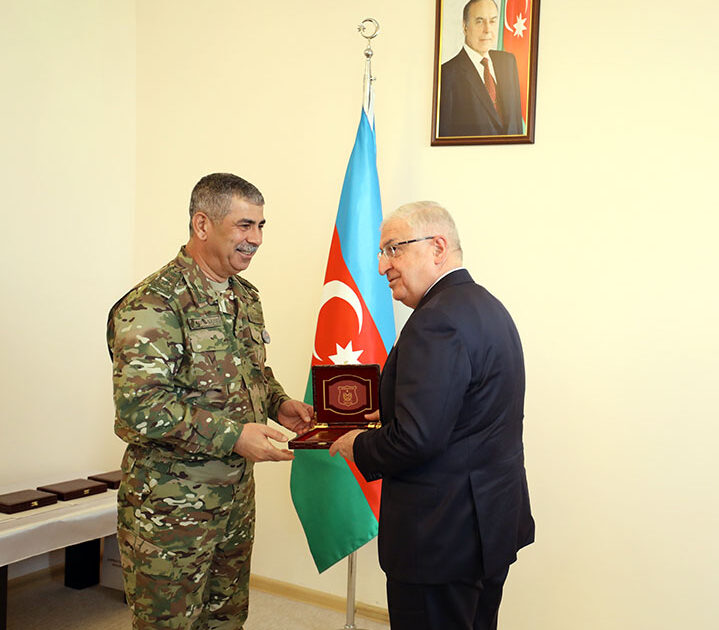 image-1698144277_8bbc7a4bbc55c6c44f42b46c28b43d48