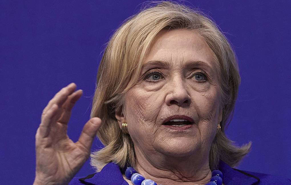 Hillari Klinton Rusiyanın mövqeyinin amerikalılar arasında artan populyarlığına qarşı durmağa çağırır