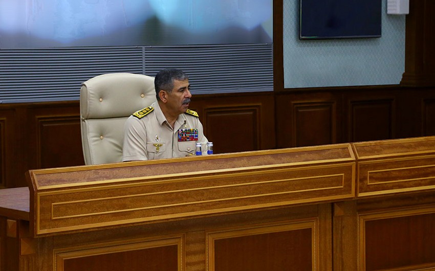 Nazir Qarabağda müsadirə edilən döyüş texnikası və silahlarla bağlı tapşırıqlar verib 1 image-zakir-hesenov