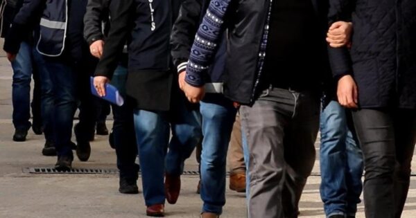 Türkiyədə silah qaçaqmalçılığı əməliyyatında 8 nəfər saxlanıldı 5 image-hebs