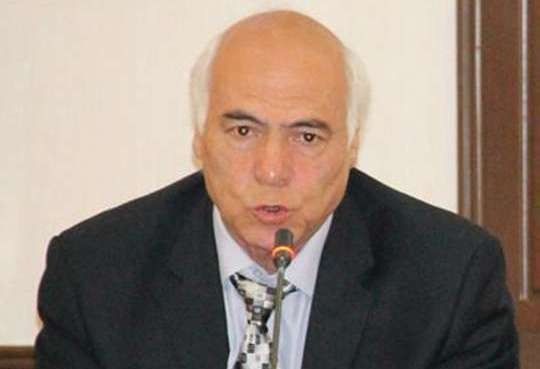 Tanınmış professor evini tərk edir – Nazirə müraciət 1 image-isaqov7