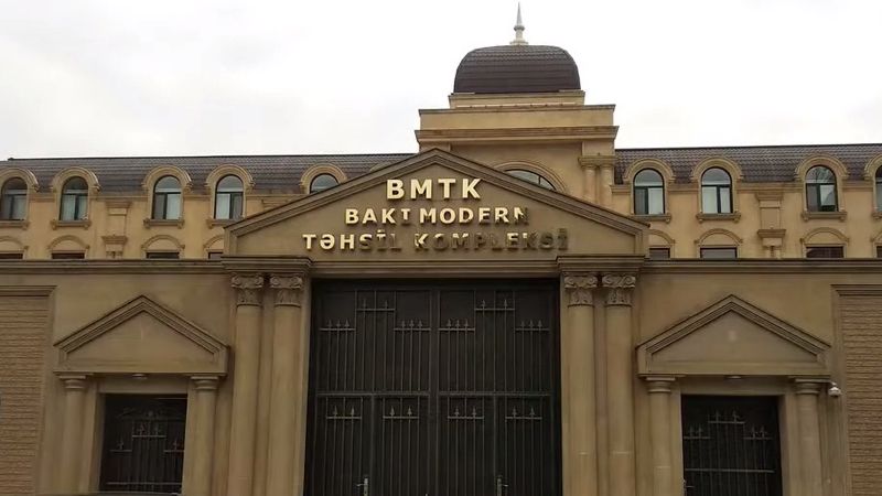 Bakı Modern Təhsil Kompleksində müəllim döyüldü - Həbs olunan var 2 image-bmtk88