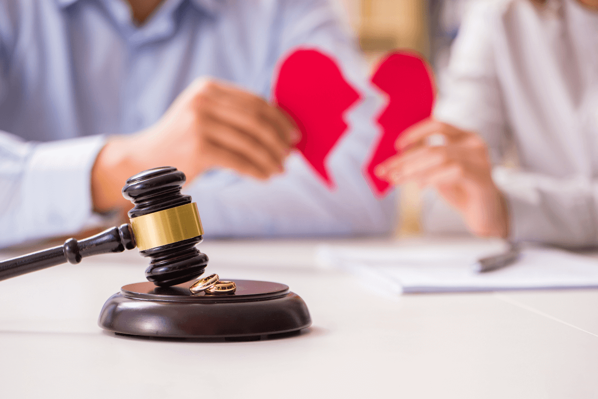 image-divorce-attorney-in-marietta-georgia-_-attorney-sean-r_-whitworth-png-pagespeed-ce-kglw5pzvmm