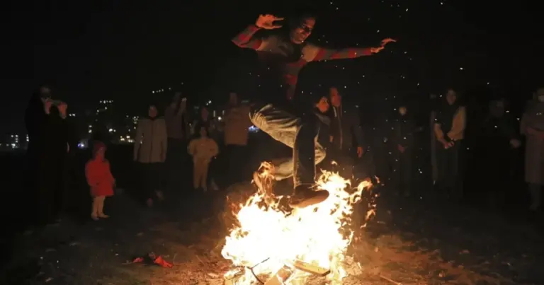 “Birinin 4 yaşı var, digəri isə…” – Bakıda çərşənbə tonqalında yananlarla bağlı AÇIQLAMA + VİDEO 1 image-tonqal-768x403