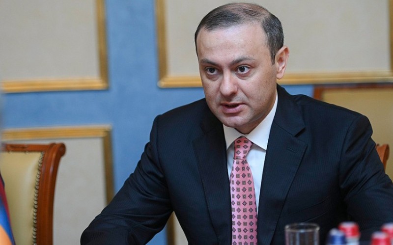 Qriqoryan: Sülh sazişi layihəsi ilə bağlı yeni təkliflər paketi almışıq 1 image-qriqoryan