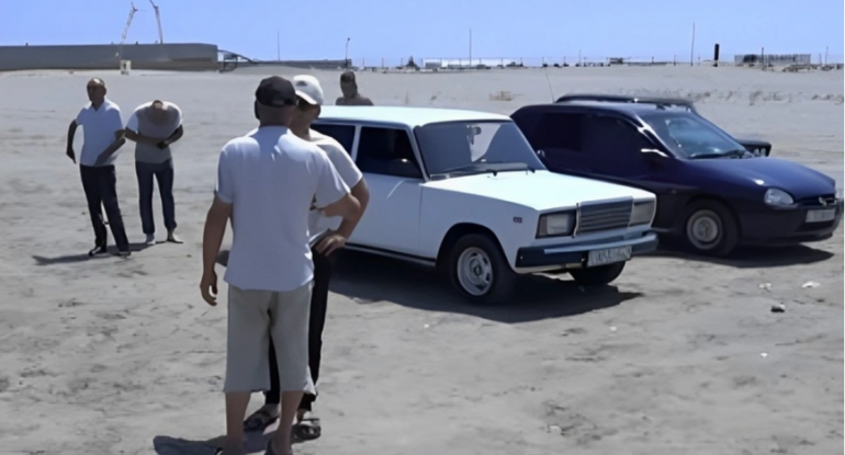 Bakıda dənizdə "Mercedes" markalı maşının gətirdiyi müəmma: İkisi qardaş olmaqla üç nəfər yoxa çıxıb - VİDEO 1 image-1720801254_c12299b523549fcd8543eacd8f29b945
