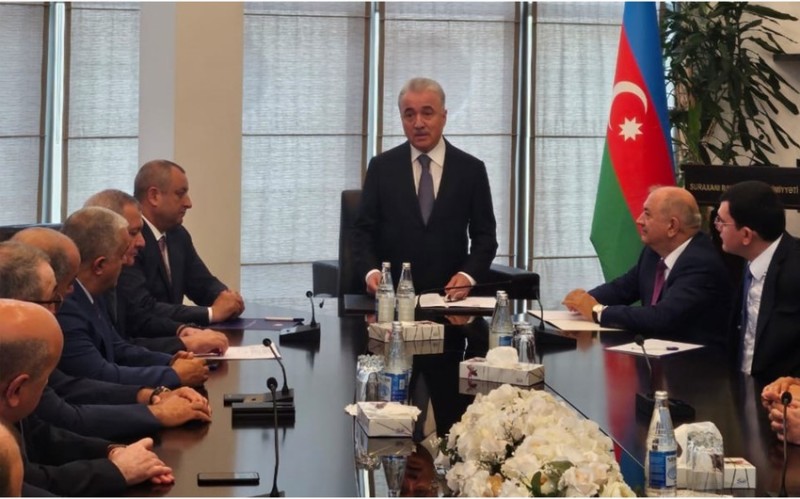 Adil Əliyev kollektivə təqdim edildi 1 image-22