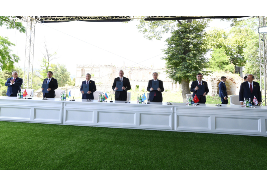 Tarixlərə Sığmayan Görüşün Mütərəqqi Siyasi Missiyası 1 image-65