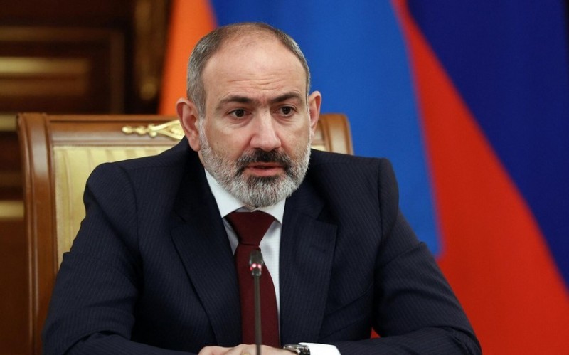 Paşinyan: Ermənistana yeni konstitusiya lazımdır 1 image-8