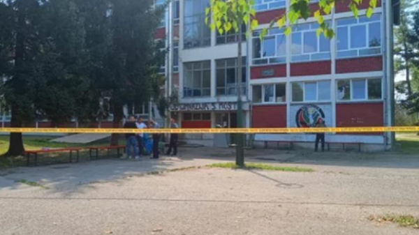 Məktəbdə DƏHŞƏTLİ OLAY - Direktor, ingilis dili müəllimi və katib güllələndi 1 image-17242512874036613_1724253481-full