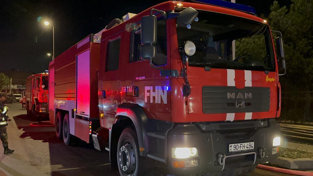 Sumqayıtda yaşayış binasında partlayış: xəsarət alan var 1 image-fhn_car