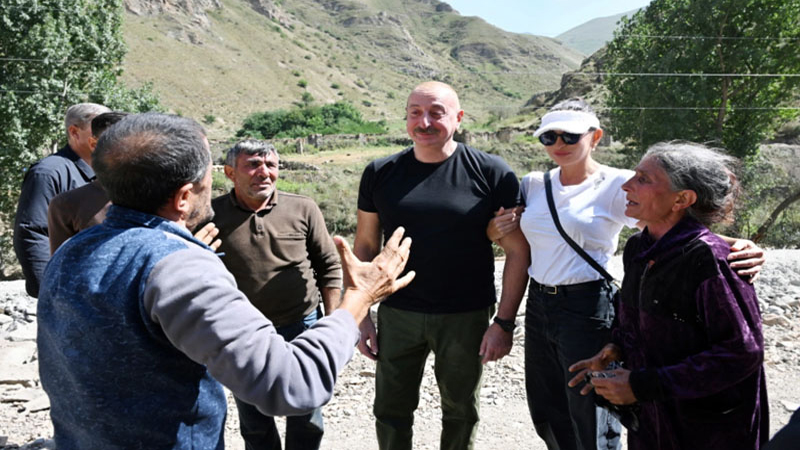 İlham Əliyev Kəlbəcər səfərindən video paylaşdı 1 image-1725356955_646e2033733e9f821c1e4e41d27002d6untitled-1-jpg
