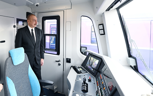 Prezident yeni nəsil metro qatarlarına baxış keçirdi – Foto 21 image-metro