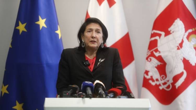 Salome Zurabişvili:"Gürcüstanı böyük təhlükə gözləyir" 1 image-1