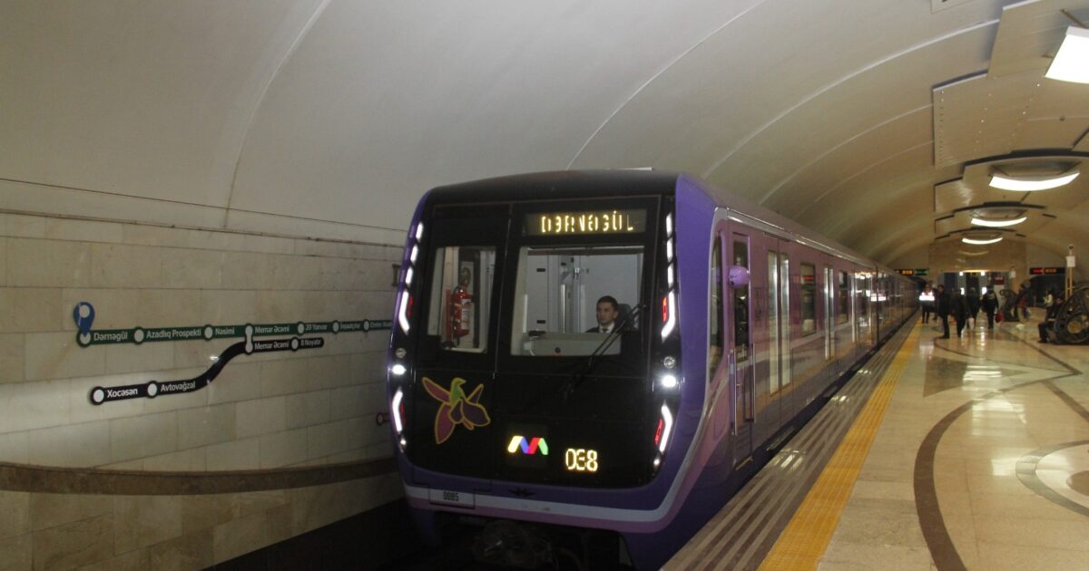 Bakı metropolitenində pik saatlarda interval azaldılıb 1 image-a8e27f6b-9ef6-4379-aa3c-1f9d2c9e1682