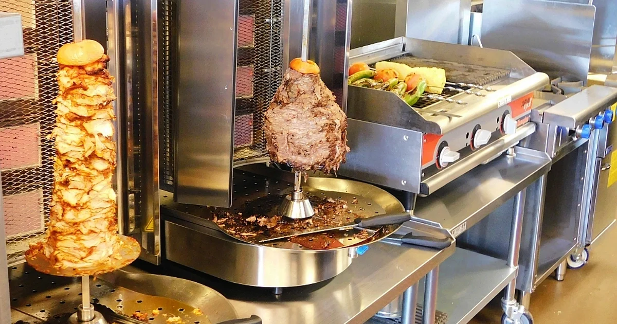 “Tac dönər”in fəaliyyəti məhdudlaşdırıldı – qida zəhərlənməsi aşkarlanıb 7 image-odgwdkosjlp6bbbyoxdnmxejkiippmfzckp7wtkx_1200