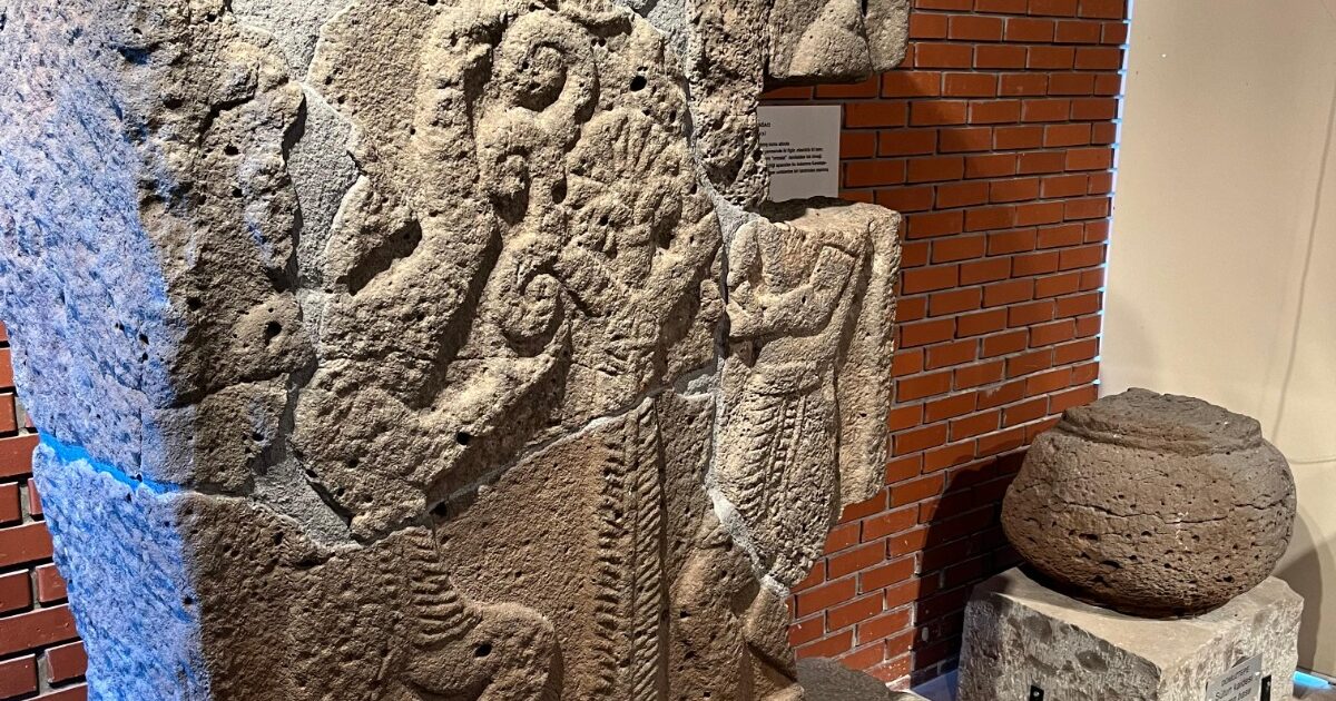 Karatepe-Aslantaş Yazıları UNESCO-nun “Dünyanın Yaddaşı” Reyestrinə daxil edilib 9 image-2