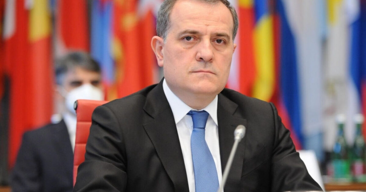 Ceyhun Bayramov Özbəkistana yola düşüb 1 image-1750436705_1738127413