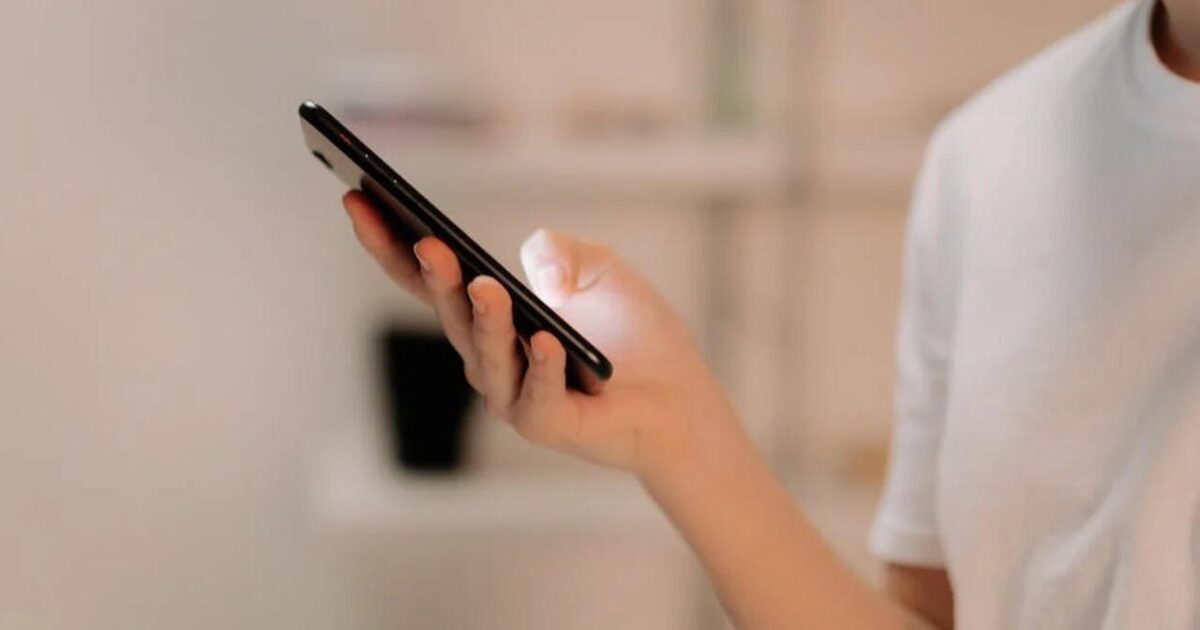 image-1743886157_telefon_qadin_2024c