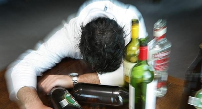 Sağlam pəhrizə qəfil keçid alkoqol istəyini artırır 1 image-39855