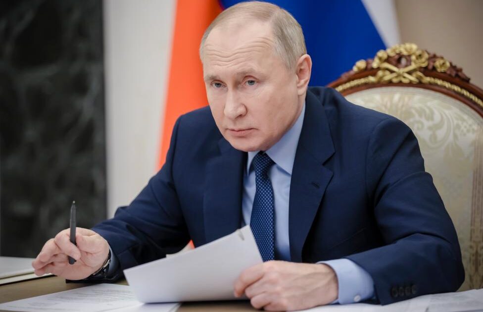 image-president-putin-holds-meeting-on-situation-in-coal-industry-in-russias-kemerovo-region