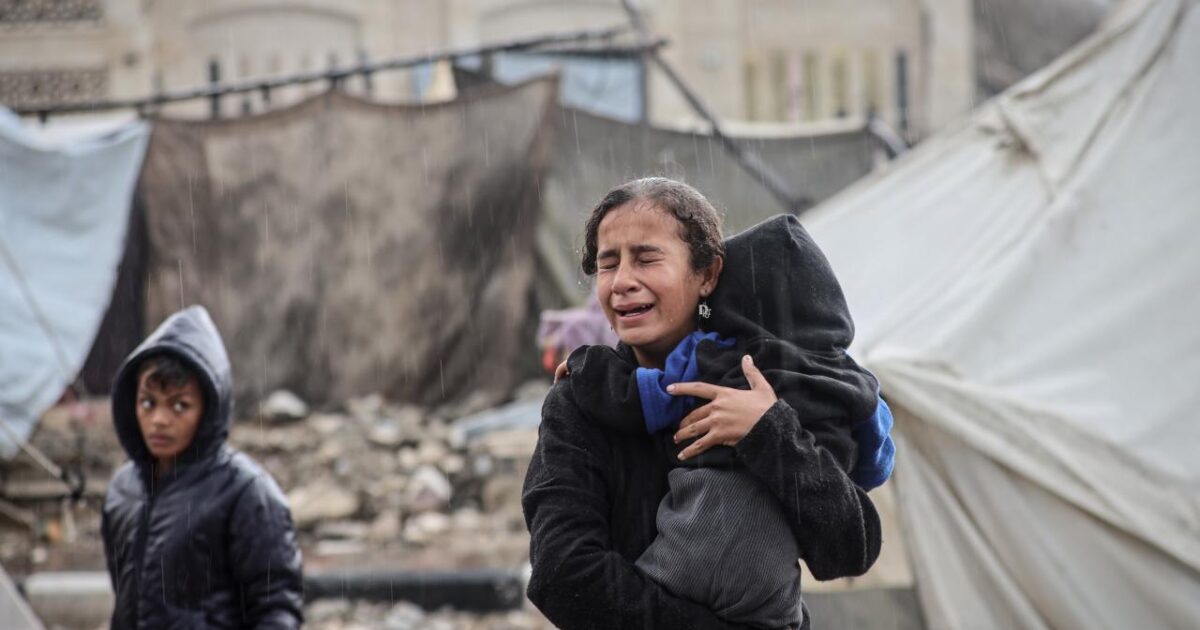 "Qəzzada atəşkəsin ikinci mərhələsinə keçmək üçün çalışırıq" - Qətər 1 image-gazze-aa-2416670
