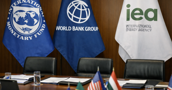 Güclərini birləşdirirlər - Razılığa gəldilər 22 image-imf_world_bank_iea