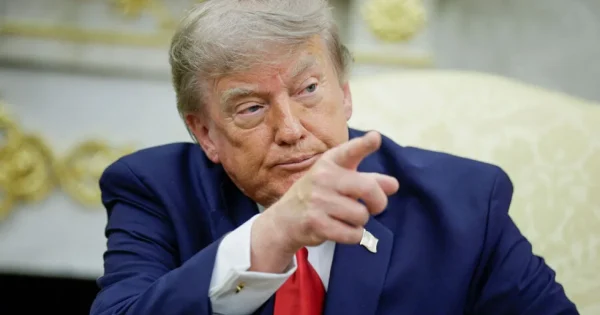 image-1785142909-2026-07-14t162944z_143798587_rc2sdmac8bng_rtrmadp_3_usa-trump-_1_-pic_32ratio_900x600-900x600-56733