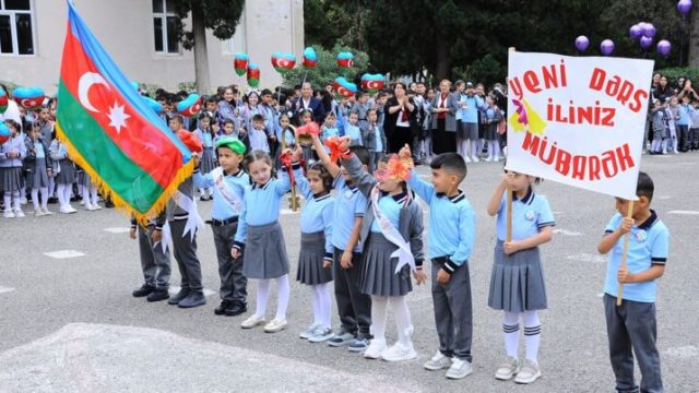 Azərbaycanda hər şagirdə illik 2 min manat – NK-nın qərarının SƏBƏBİ